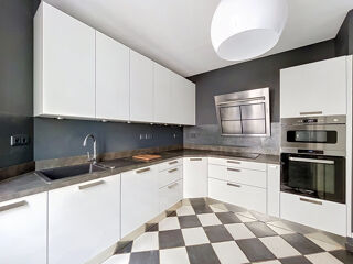  Maison à louer 6 pièces 132 m²