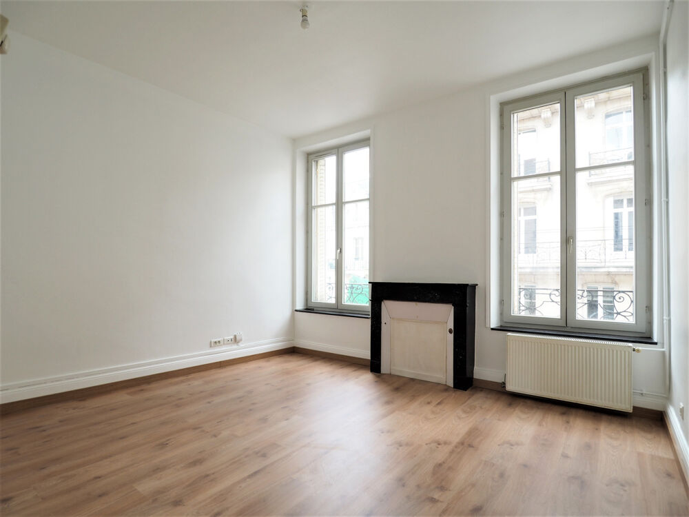 Location Appartement RUE RAYMOND POINCARE - (DISPONIBILITE DEBUT OCTOBRE) Nancy