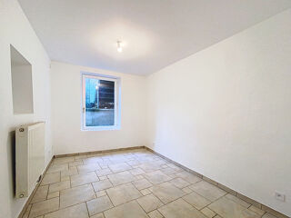 Maison à louer 3 pièces 122 m²