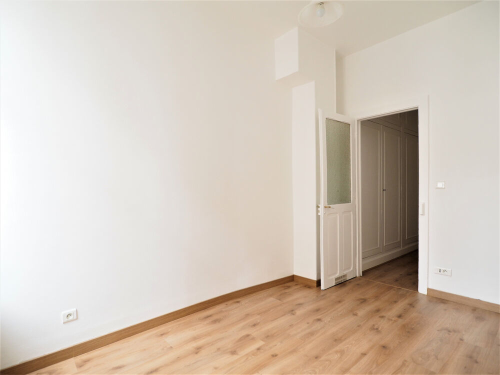 Location Appartement RUE RAYMOND POINCARE - (DISPONIBILITE DEBUT OCTOBRE) Nancy