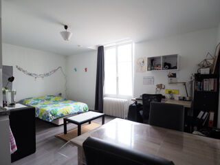  Appartement à louer 1 pièce 24 m²