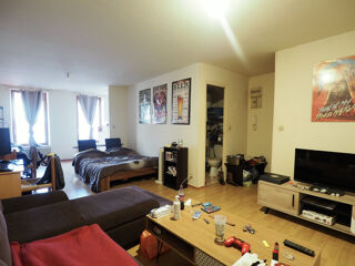 Appartement à louer 1 pièce 35 m²