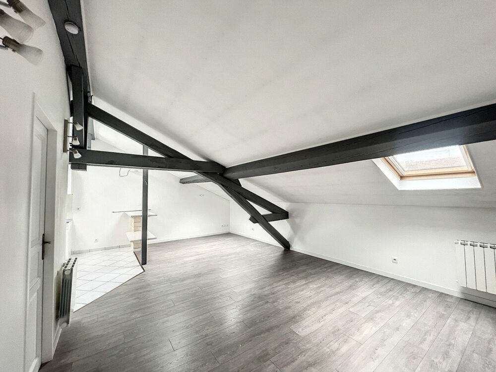 RUE DU SERGENT BLANDAN - (DISPONIBILITE IMMEDIATE)