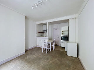  Appartement à louer 1 pièce 22 m²