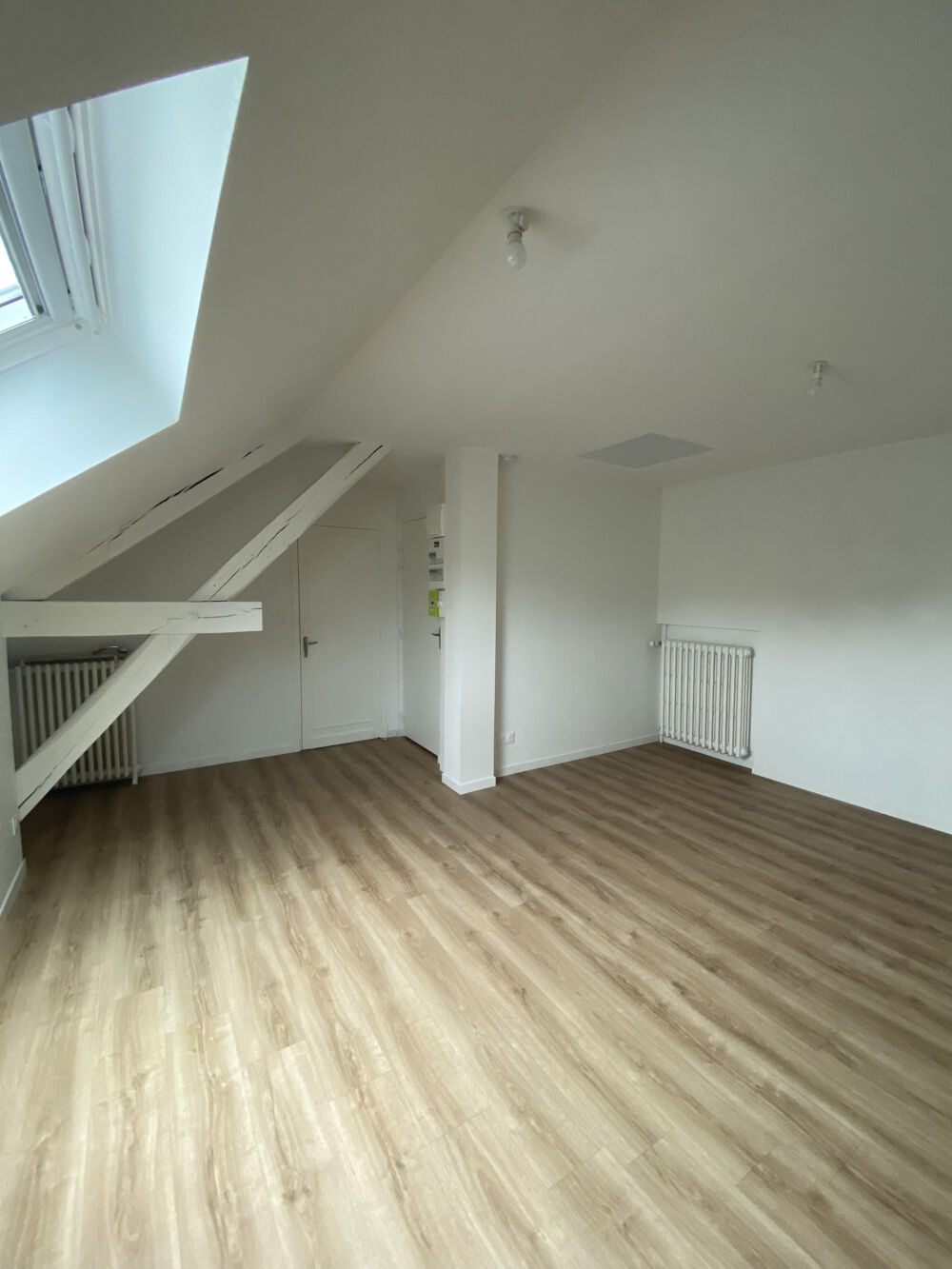Location Appartement APPARTEMENT EN BON ÉTAT  33M2 Sens