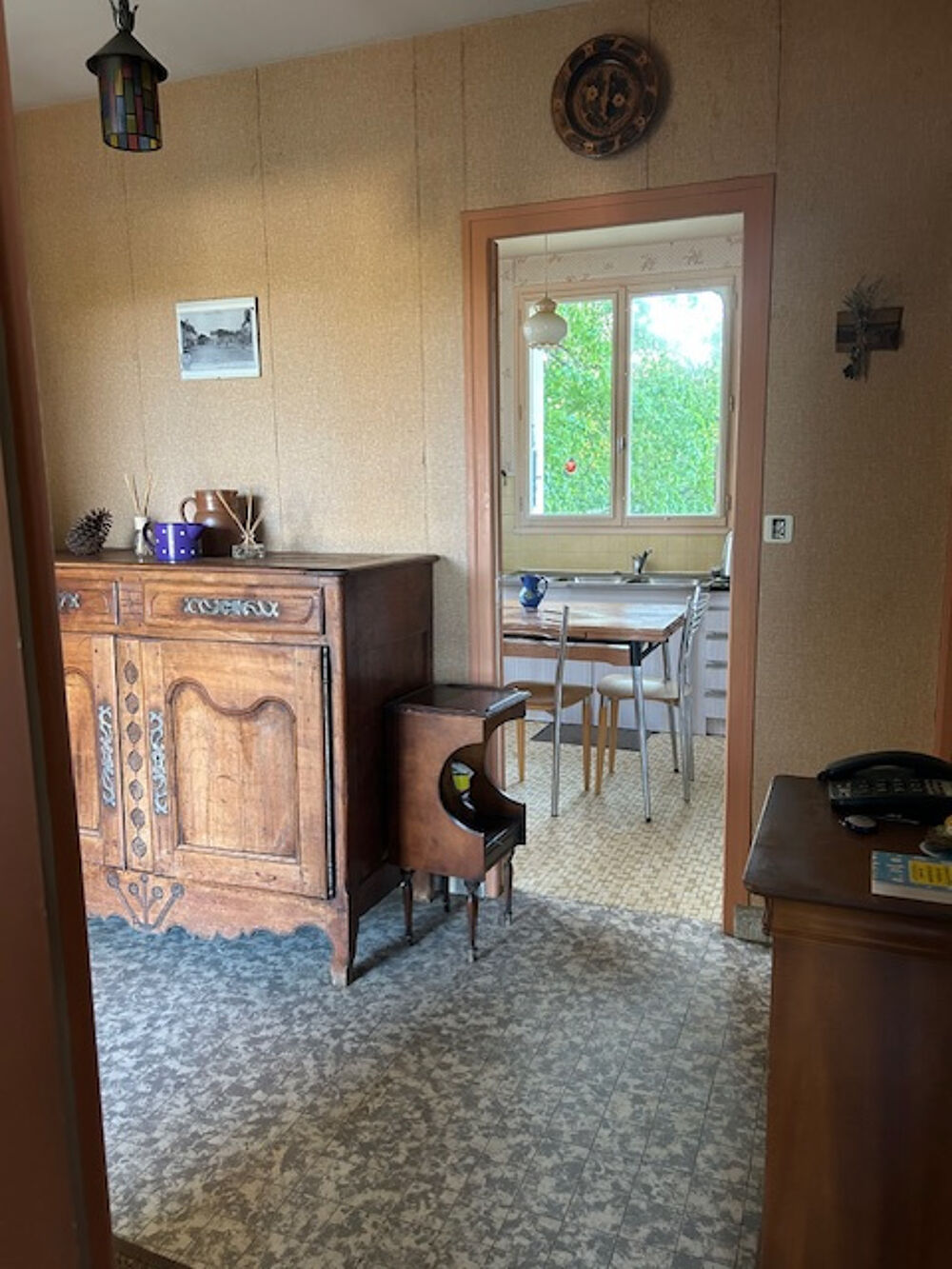 MAISON A 10 MINUTES A PIED DES ECOLES, CENTRE VILLE, SOUS-SOL, GRAND TERRAIN