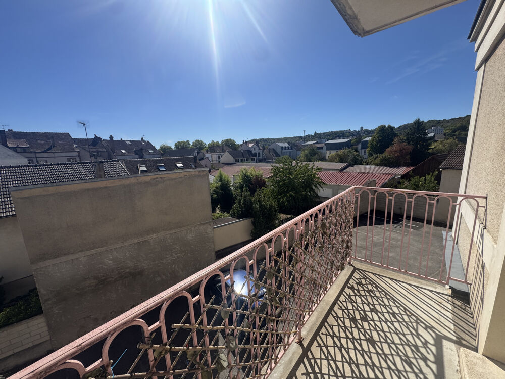 F2 A DEUX PAS DE LA GARE DANS RESIDENCE AVEC ASCENSEUR