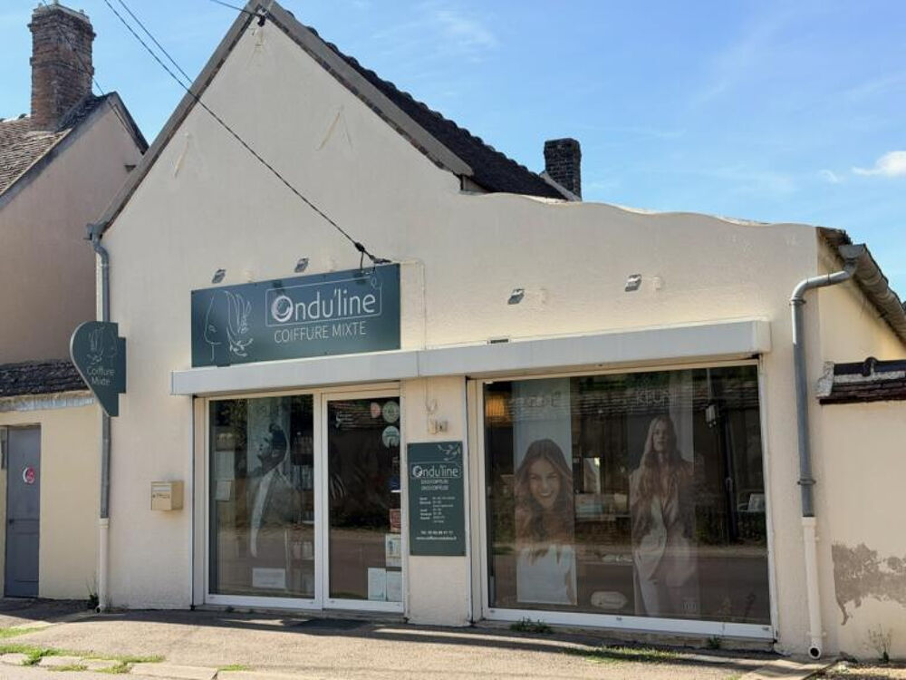   A VENDRE POUR RECONVERSION PROFESSIONNELLE, EN PLEIN COEUR D'UN VILLAGE ATTRACTIF, MUR DE 84M2 ENVIRON. 