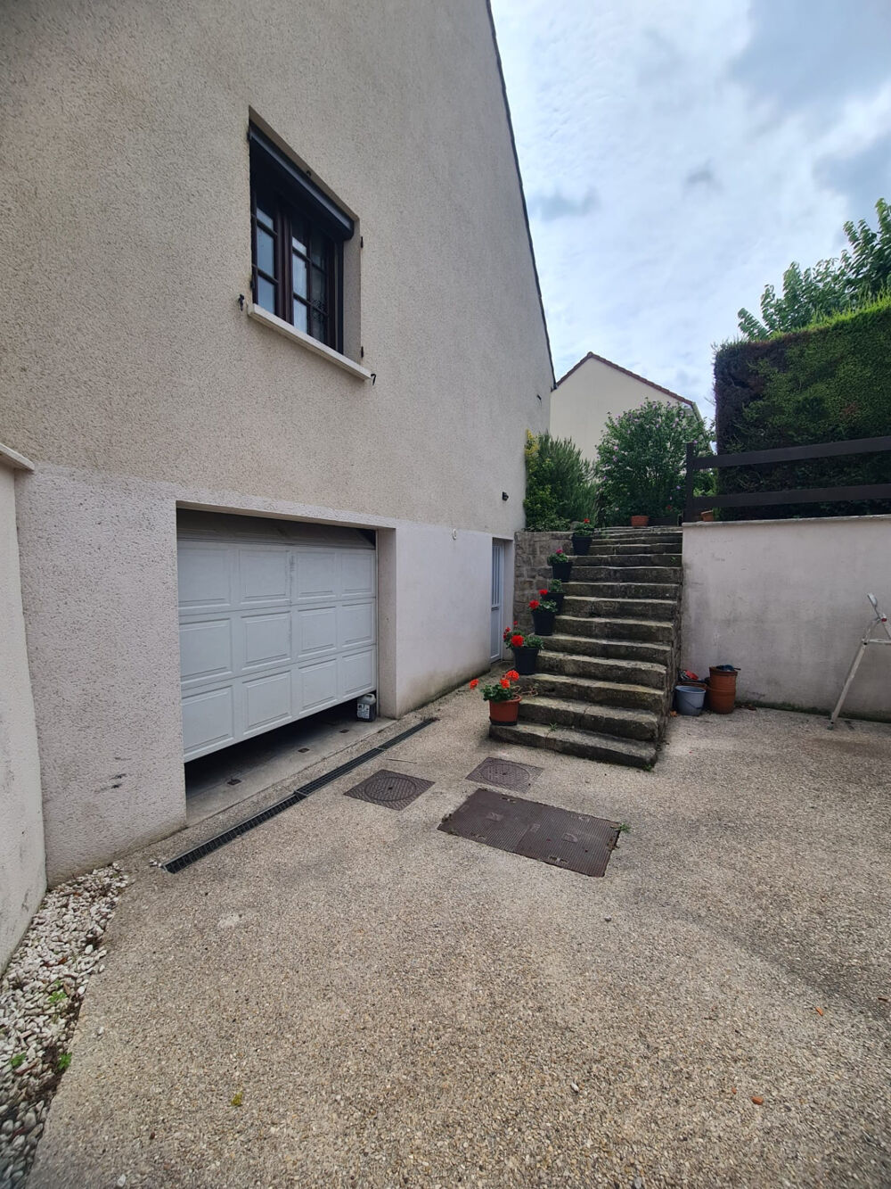 MAISON FAMILIALE SUR SECTEUR RECHERCHE