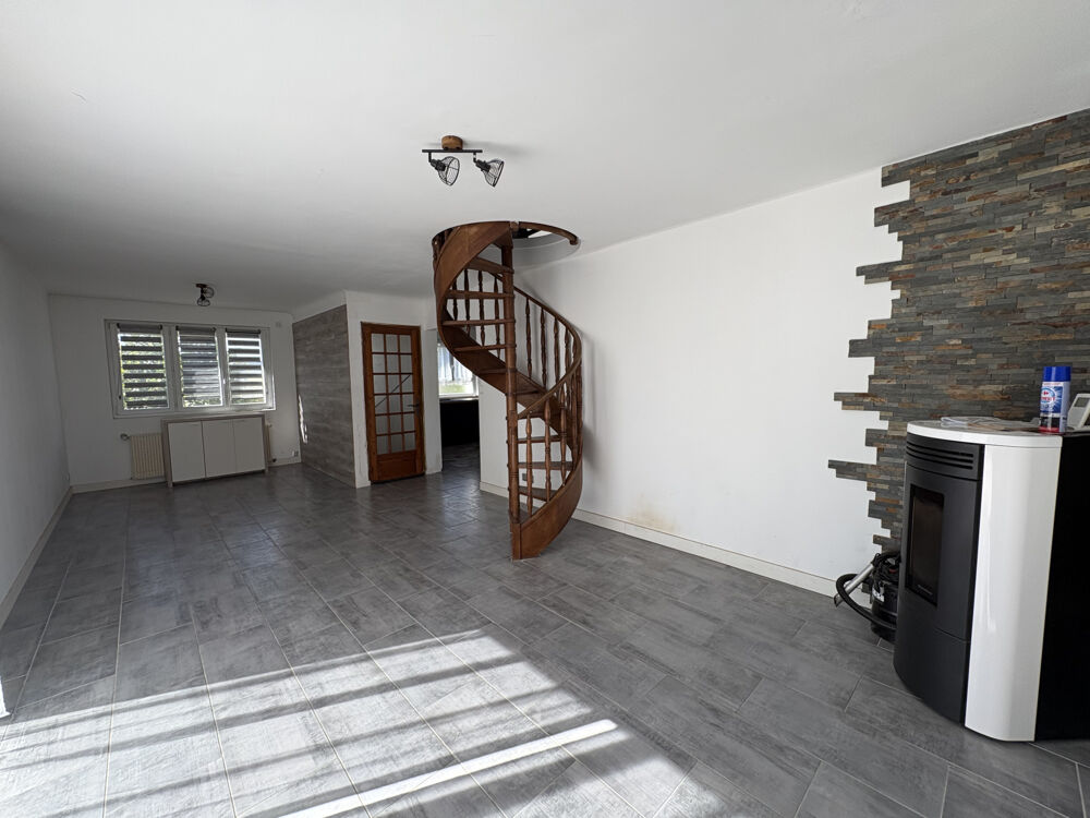 Vente Maison MAISON DANS COMMUNE RECHERCHEE 10 MINUTES AU SUD DE SENS Veron
