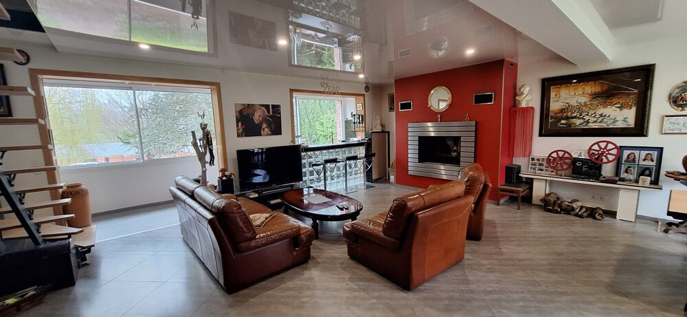 MAISON AU CALME 220M2,4 CHAMBRES,SOUS-SOL 85M2,TERRAIN 2297M2.