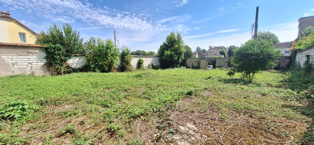 Vente Terrain A SENS,TERRAIN PLAT IDEALEMENT PLACE DE 554M2 POUR UNE CONSTRUCTION AVEC VUE SUR L 'YONNE Sens