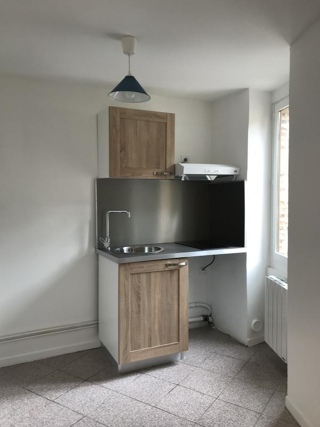 Location Appartement studio en rez-de-chaussée Sens