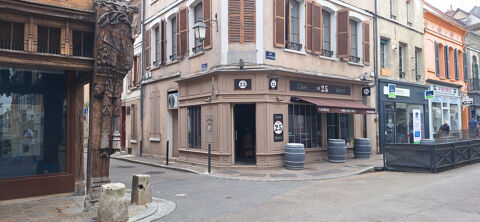   EN PLEIN COEUR DU CENTRE VILLE DE SENS,EMPLACEMENT DE 1ER CHOIX,BAR A VIN ,RESTAURATION SUR PLACE ET A EMPORTE 