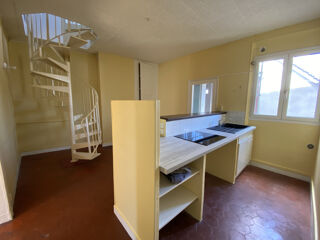  Appartement à louer 2 pièces 51 m²