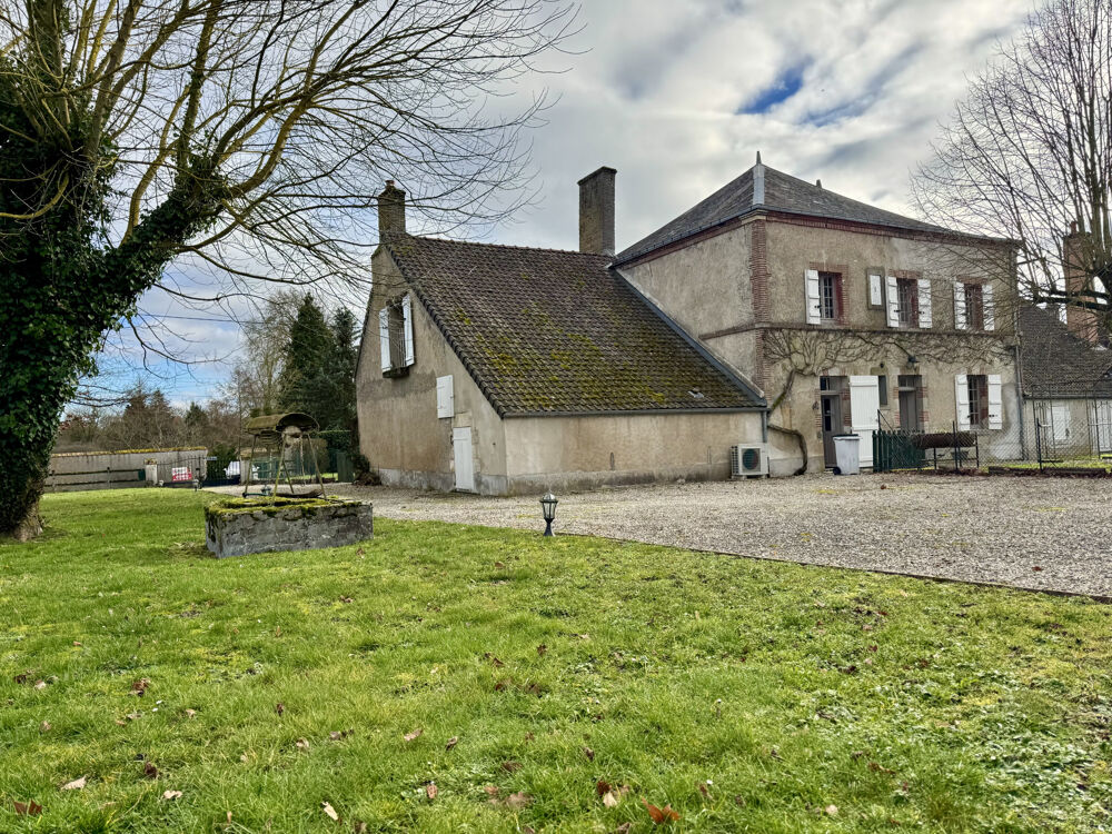 Vente Propriété/Château PROPRIETE DE 310M2, CALME, 5 CHAMBRES, SUR TERRAIN 2667 M2 Vieilles maisons sur joudry