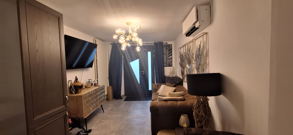 Vente Maison A 5 MN DE LA GARE DE SENS,MAISON DE VILLE AVEC SA TERRASSE PRIVATIVE ET LOCAL COMMERCIAL,IDEAL 1ER ACHAT. St martin du tertre