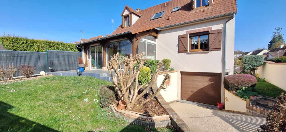 QUARTIER CALME ET RECHERCHÉ MAISON 125M2 ENVIRON, 3 CHAMBRES DONT UNE DE PLAIN PIED, GARAGE, TERRAIN 436M2.