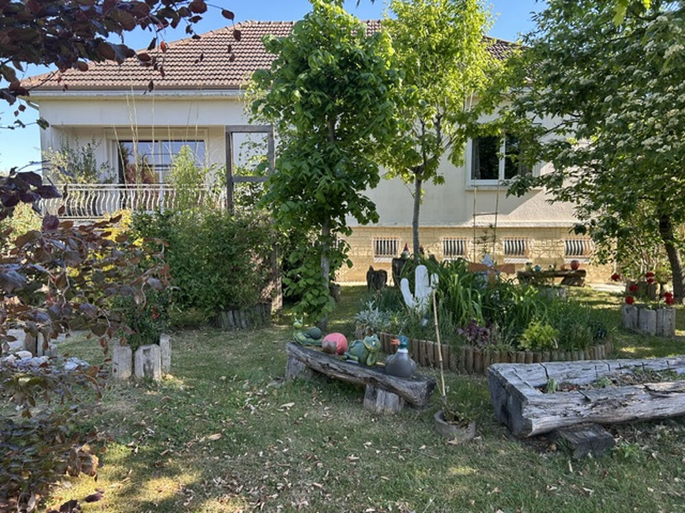 MAISON A 10 MINUTES A PIED DES ECOLES, CENTRE VILLE