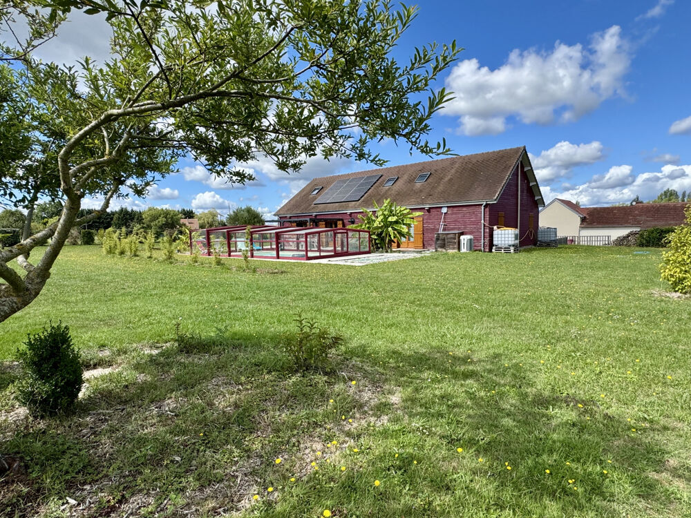 MAISON ÉCOLOGIQUE, BEAU VOLUME, 5 CHAMBRES, 4778 M2 TERRAIN, 198M2 HABITABLE.