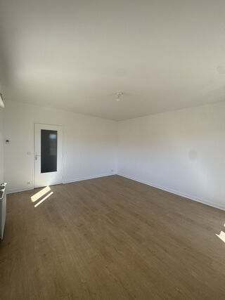  Appartement à louer 2 pièces 59 m²