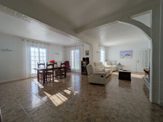  Maison à vendre 8 pièces 216 m²