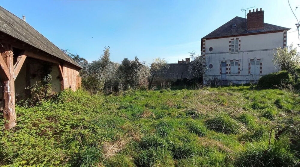 MAISON DE 202M2 A RENOVER, PROCHE DES ECOLES, CENTRE VILLE