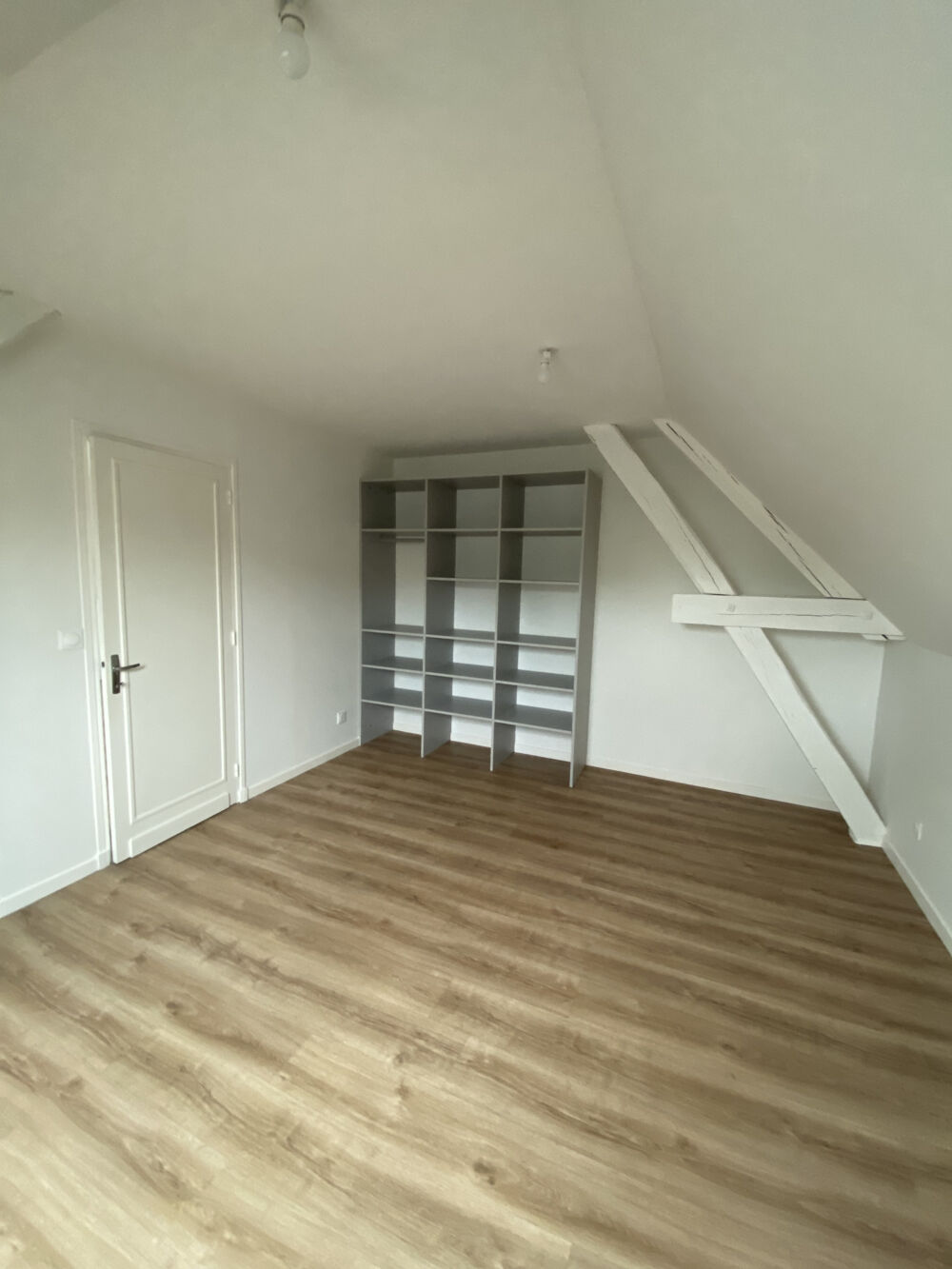 Location Appartement APPARTEMENT EN BON ÉTAT  33M2 Sens