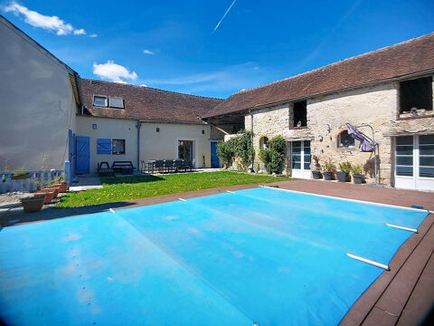   Maison de caract�re   Village recherch� Maison - 7 pi�ce(s) - 178 m�