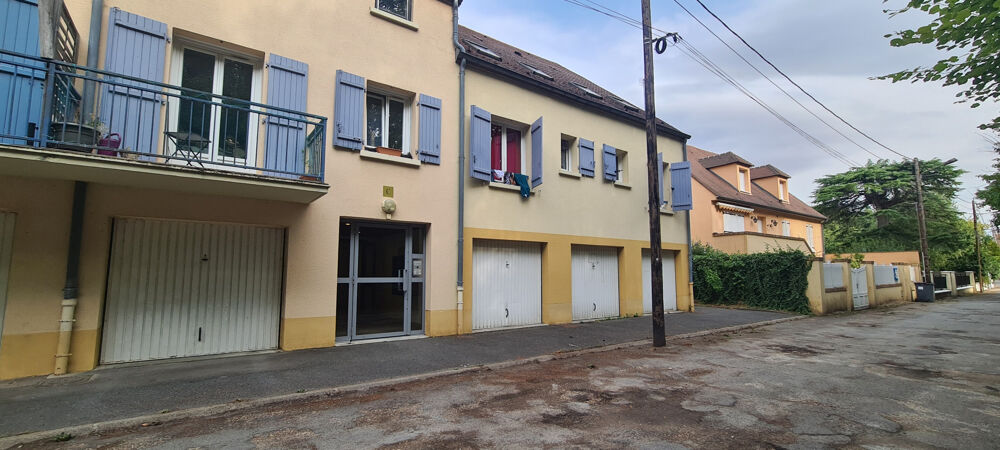 STUDIO NEMOURS