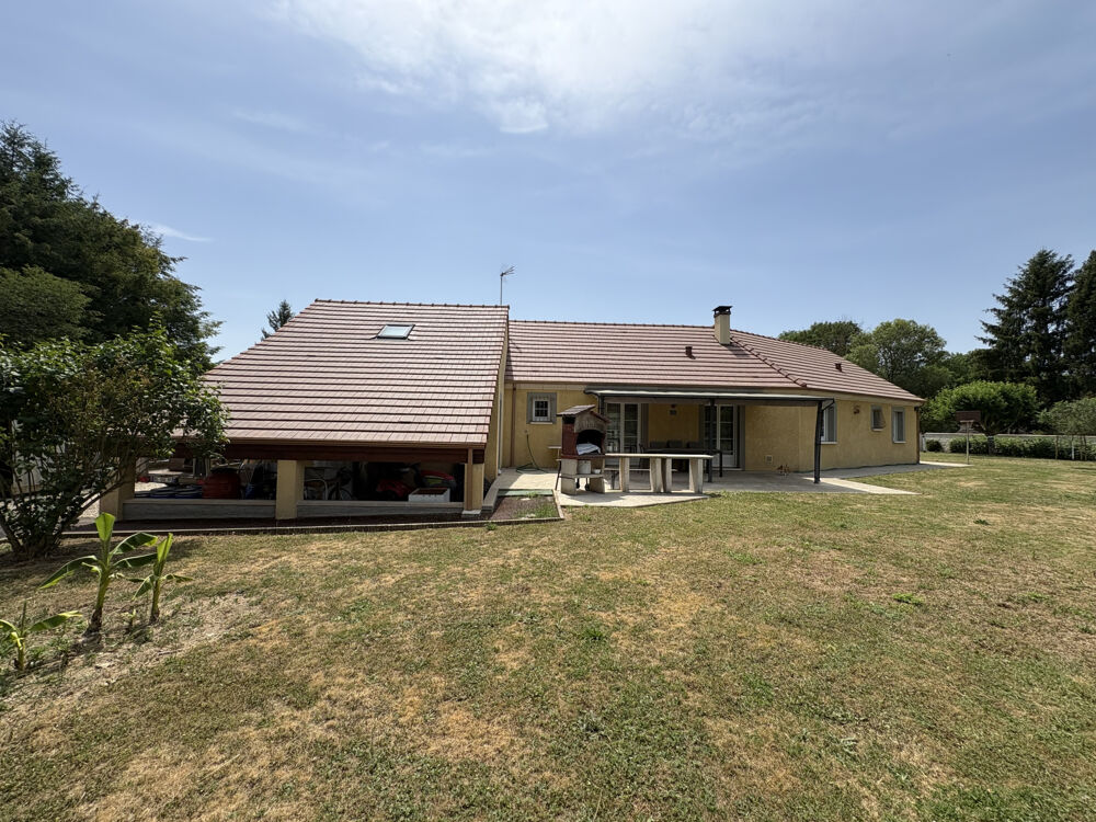 GRAND PAVILLON DE PLAIN PIED DANS SECTEUR RECHERCHE DE L'AGGLOMERATION SENONAISE