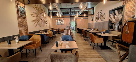 EMPLACEMENT NUMERO 1 CENTRE VILLE DE SENS,FOND DE COMMERCE, RESTAURANT A VENDRE. 285000 89100 Sens