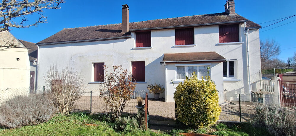 MAISON 105M2 ,TERRAIN 469M2 ENVIRON,EN PLEIN CENTRE D'UN VILLAGE DU DISTRICT DE SENS,3 CHAMBRES,GARAGE,CAVE,A