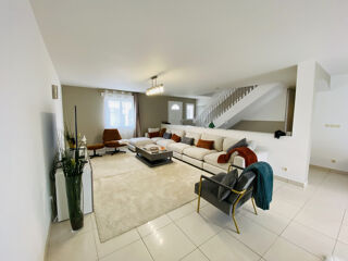  Maison à vendre 7 pièces 213 m²