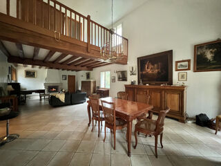  Proprit/chteau  vendre 6 pices 220 m