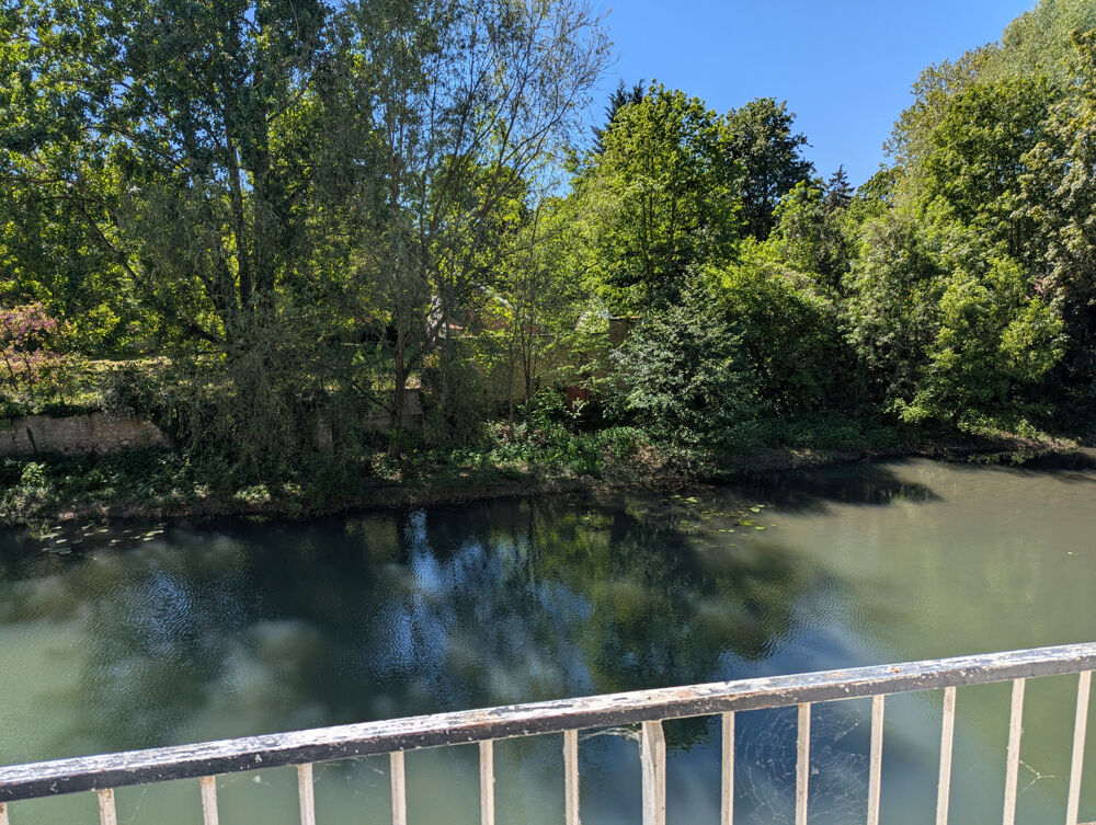 MONTARGIS - Appartement F4 avec vue exceptionnelle sur le Loing