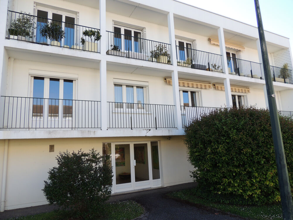 APPARTEMENT TYPE 5, CENTRE VILLE DE SENS, 3 CHAMBRES, BALCON ET GARAGE