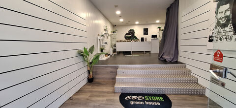 EMPLACEMENT EN PLEIN COEUR DU CENTRE VILLE DE SENS,MUR COMMERCIAUX DE 85.70m2 A 107 000 EURO. 107000 89100 Sens