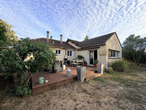   Maison années 70, 108 m2, au calme sur 2 000 m2 de jardin arboré, à 5 min de Chéroy Maison - 4 pièce(s) - 108 m²
