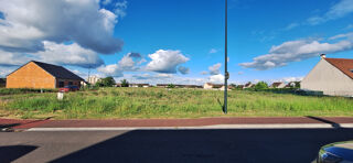 Vente Terrain TERRAIN PLAT VIABILISE DE 683 M2 DANS LE DISTRICT.EMPLACEMENT IDEAL POUR VOTRE FUTUR PROJET. Paron