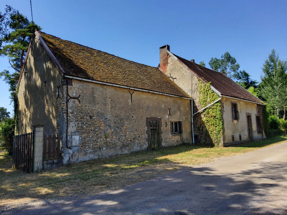 Vente Maison LONGERE AVEC SA GRANGE, SON ANCIENNE ECURIE  ET SON TERRAIN CLOS DE 2 723 m2 Vaudeurs