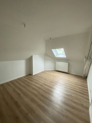  Appartement à louer 2 pièces 33 m²