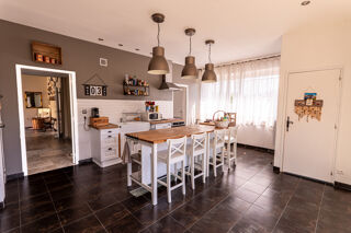  Maison � vendre 7 pi�ces 196 m�