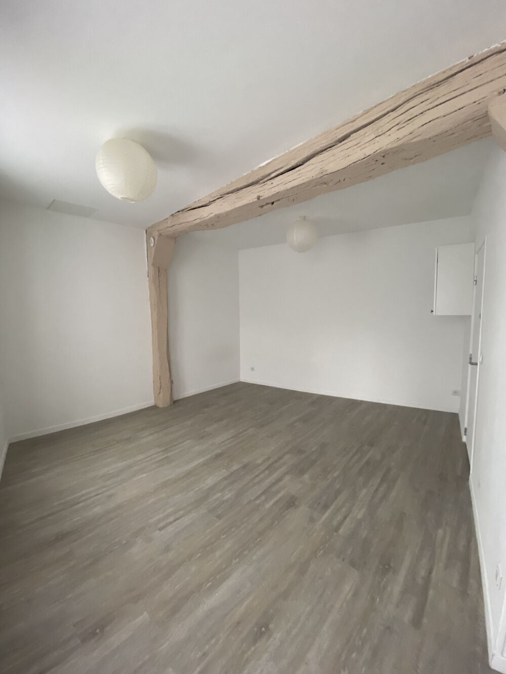 Sens - Studio rénové 22,15m2