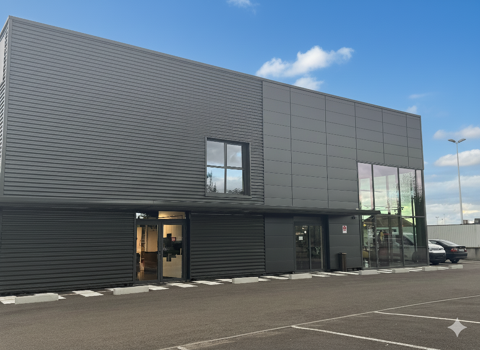   Bâtiment commercial 