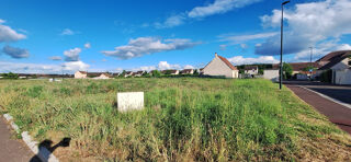  Terrain à vendre 683 m²