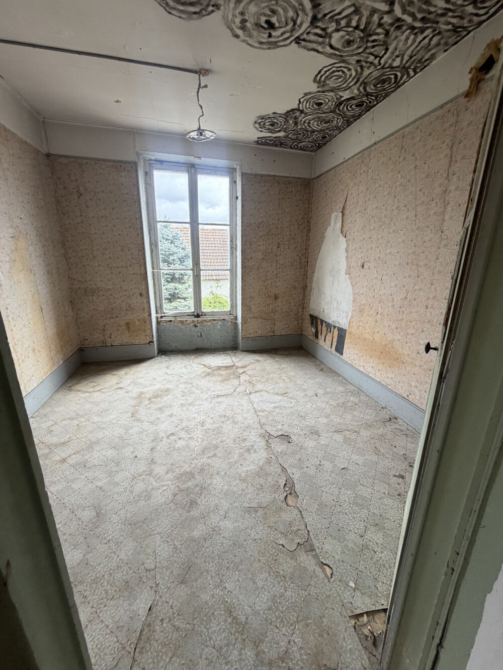 OPPORTUNITÉ RARE MAISON À FORT POTENTIEL DAMÉNAGEMENT