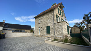  Maison à louer 8 pièces 157 m²