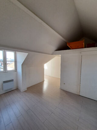  Appartement à louer 1 pièce 19 m²