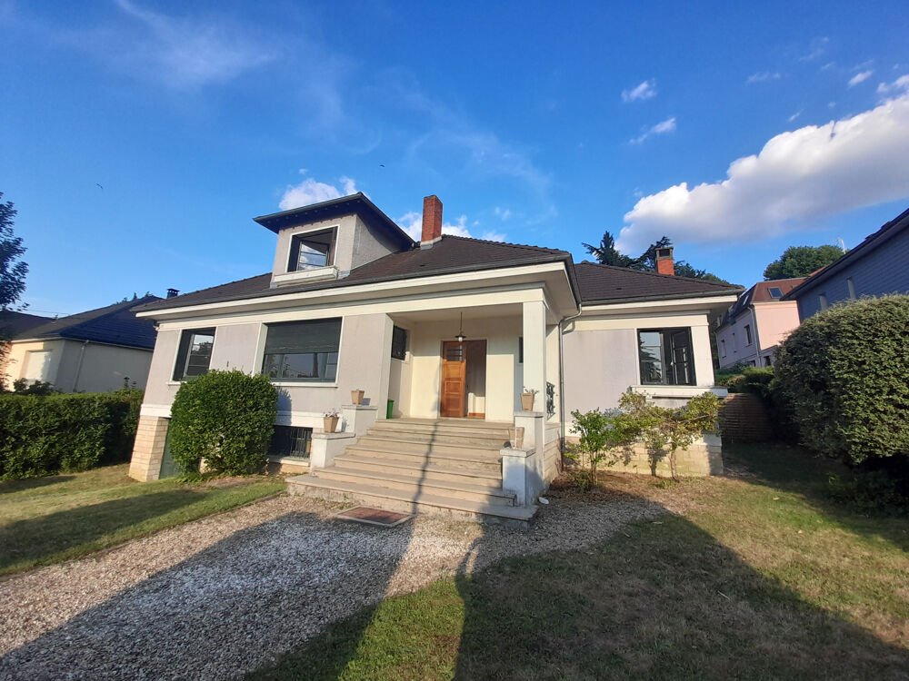Location Maison Villa - 186 m2 - 8 pièces Le pecq